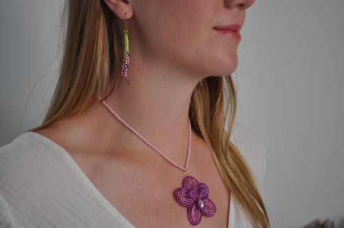 Aix necklace